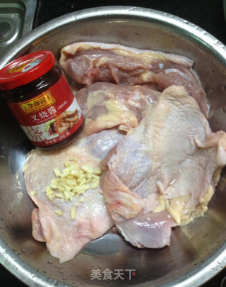 叉烧鸡腿肉的做法步骤：1