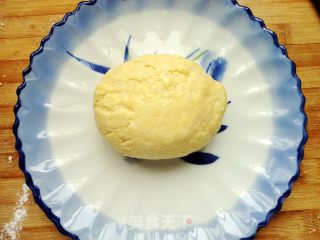 宝宝的最爱面食之-----不用水的全蛋手擀面的做法步骤：2
