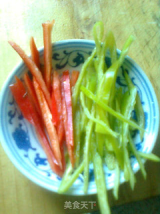 杏鲍菇炒三丝的做法步骤：2
