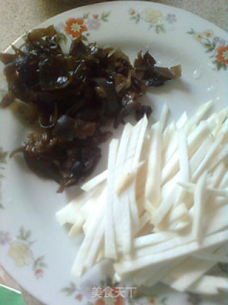 杏鲍菇炒三丝的做法步骤：3