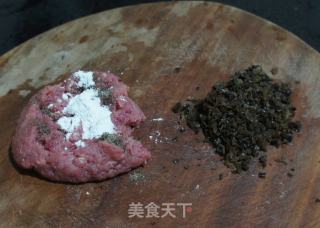 木耳丸子的做法步骤：4