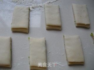 翻花卷的做法步骤：8
