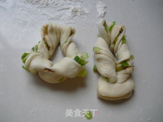 翻花卷的做法步骤：11