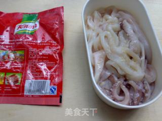 蒜香肉丸虾的做法步骤：3