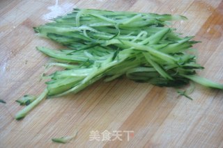 黑色幽默-【黑芝麻酱凉面】的做法步骤：2