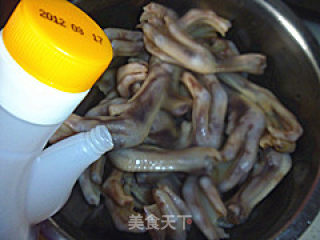 【美味解馋不长肉】——红烧鸭脚的做法步骤：5