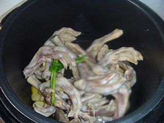 【美味解馋不长肉】——红烧鸭脚的做法步骤：7