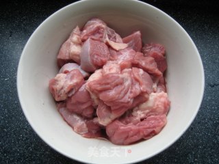 咖喱茄汁牛肉饭的做法步骤：1