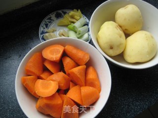 咖喱茄汁牛肉饭的做法步骤：4