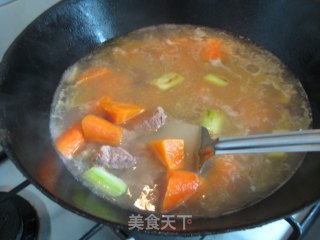 咖喱茄汁牛肉饭的做法步骤：8