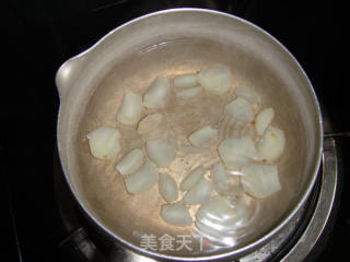 黑小米百合绿豆粥的做法步骤：6