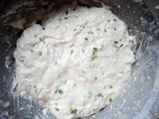 外焦里软的发面油饼子的做法步骤：5