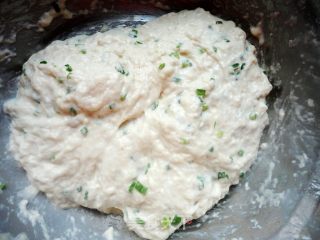 外焦里软的发面油饼子的做法步骤：6