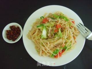 番茄包菜炒米线的做法步骤：11