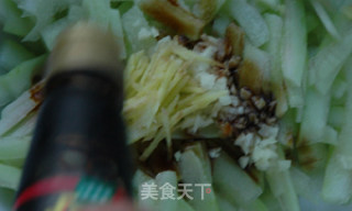 西瓜皮凉拌小菜的做法步骤：6