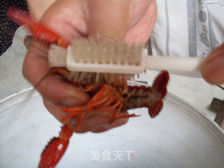 麻辣小龙虾的做法步骤：2