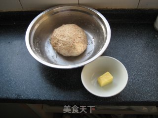 全麦面包的做法步骤：2