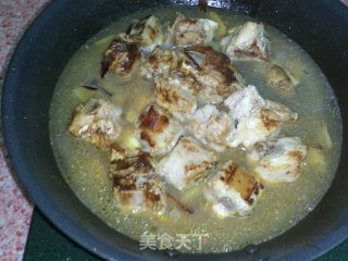 自制凉皮吃法二----酱香肉排焖卷粉的做法步骤：8
