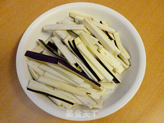 茄子炒肉丝的做法步骤：3