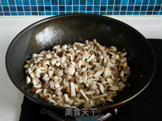 菌香肉酱手擀面的做法步骤：7