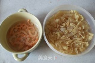 海米扁尖烧豆皮的做法步骤：3