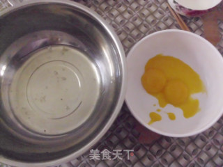 电饭煲版——咖啡蛋糕的做法步骤：1