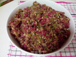 牛肉香菇芹菜水饺的做法步骤：7