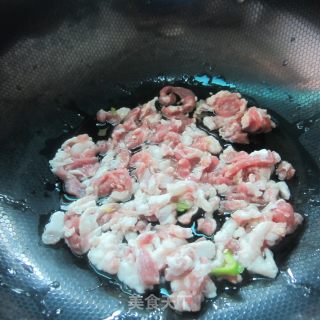 油豆腐炒瘦肉-----家常菜的做法步骤：3