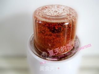 【荔枝】凉拌菜的好搭档－自制香辣红油的做法步骤：3