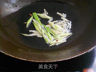 胡萝卜丝炒牛肉的做法步骤：4