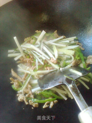黄瓜青椒鸡肉丝的做法步骤：11