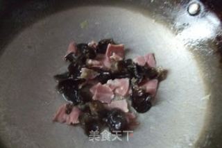 火腿丝瓜炒毛豆的做法步骤：6