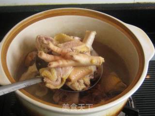 芦笋莲藕炖鸡块的做法步骤：4