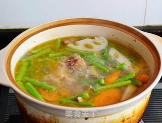 芦笋莲藕炖鸡块的做法步骤：11