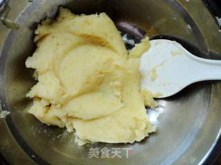 土豆的百变美味------可爱的简易表情土豆煎饼的做法步骤：5