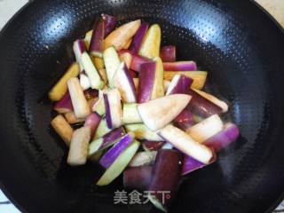 肉丝炒茄子的做法步骤：7