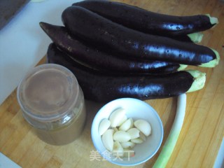 麻酱蒜茄子的做法步骤：1