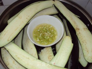 麻酱蒜茄子的做法步骤：2