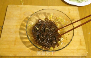 凉拌蕨根粉的做法步骤：5