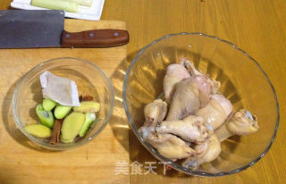 卤鸡腿的做法步骤：3