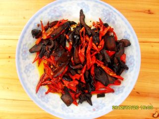 油炸虎掌菌的做法步骤：7