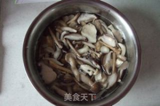 红油拌菌菇的做法步骤：6