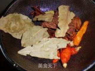 啤酒烧鸭的做法步骤：1