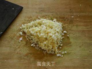 海米芹菜猪肉水饺的做法步骤：3