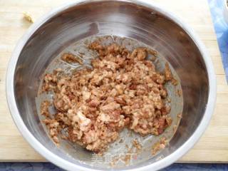 海米芹菜猪肉水饺的做法步骤：5