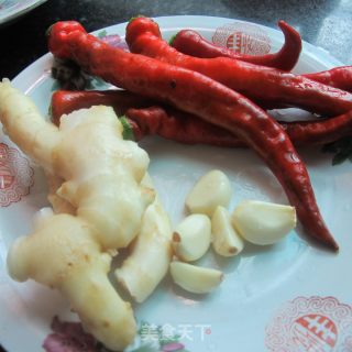 三伏天开胃菜----子姜焖子鸭----辣不怕----子姜焖鸭的做法步骤：2