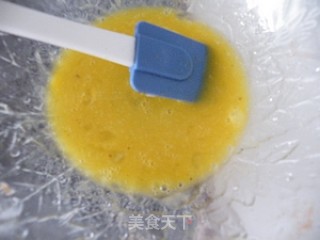 给孩子做的爱心零食---蛋果子的做法步骤：2