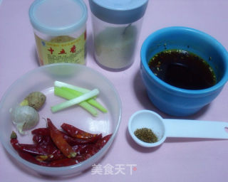一品香辣手撕鸡的做法步骤：2
