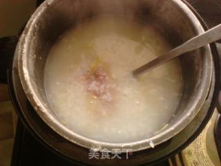 皮蛋瘦肉花生粥的做法步骤：7
