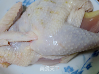 葱油鸡的做法步骤：1